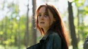 In der Wildnis ist Ella (Lea van Acken) ganz auf sich allein gestellt.