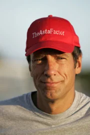June 29.  Kona, HI:  Mike Rowe, host of the Discovery Channel's Dirty Jobs at Mera Pharmaceuticals, a micro algae farming company in Kona, HI, June 29, 2005.  (Discovery Channel)