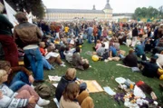 Bonn, 01.10.1986: Teilnehmer während einer Anti-Atomkraftwerk-Demonstration in Bonn.