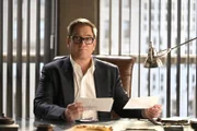 Dr. Jason Bull (Michael Weatherly)