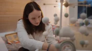 Sarah wollte zwar schon immer Mama werden, aber nicht so früh. Sie ist 18, als sie ein Baby erwartet.