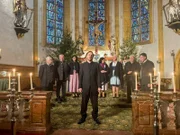 Rafael Fingerlos und der Volksliedchor Altenmarkt.