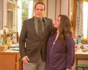 Diedrich Bader (Greg Otto), Katy Mixon (Katie Otto).
