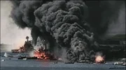 Amerikanische Schiffe werden während des japanischen Angriffs schwer beschädigt, 7. Dezember 1941, Pearl Harbor
