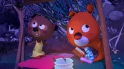 Edmund und Luzie sind ganz schön genervt. Die Mücken lassen ihnen einfach keine Ruhe!