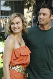 Noch sind Stephanie (Annie Little, l.) und Keith (Brian Austin Green, r.) glücklich miteinander ...