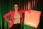 Die Philosophin Prof. Dr. Alice Pinheiro Walla von der Universität Bayreuth erläutert, was wir bei Kant über alternative Fakten lernen können.