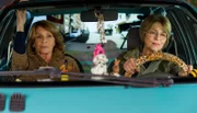 Dank Almuth (Senta Berger) beginnt Rita (Cornelia Froboess) neuen Lebensmut zu fassen.