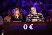 Rateteam-Kapitän Elton (re.) mit der Sängerin Katja Ebstein (li.).