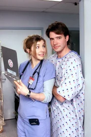 Sarah Chalke (Elliot Reid), Scott Foley (Sean Kelly).