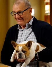 Jay (Ed O'Neill)