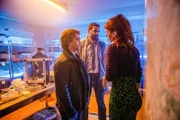 Bruno Sanches (Gilles Vandraud), Mehdi Nebbou (Adam Karadec), Audrey Fleurot (Morgane Alvaro).