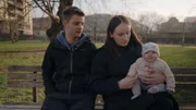 Nach nur einem Monat zusammenleben, zieht Sarah mit Malia aus. Die beiden haben sich zu viel gestritten. Trotzdem wollen sie weiterhin beide für Tochter Malia da sein.