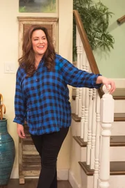 Katy Mixon (Katie Otto).
