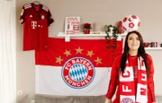 Louisa (30) ist leidenschaftlicher FC-Bayern-Fan.