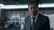 Detective Katagiri (Ken Watanabe) arbeitet einen fatalen Fehlschlag auf.