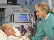 MDR Fernsehen IN ALLER FREUNDSCHAFT FOLGE 211, "Blick nach vorn". In der Ehe zwischen Heidrun (Diana Körner) und Karl Elsner (Siegfried Rauch) gibt es Probleme. Karl möchte seine Frau nicht sehen.
