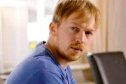 Thomas Krämer (Tino Mewes) leidet unter unkontrollierbaren Schlafattacken.