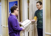Sheldon (Jim Parsons) will sich in sein altes Zimmer einmieten, um dort in Ruhe arbeiten zu können, doch mit seinen Marotten bringt er Leonard (Johnny Galecki) auch als Untermieter an seine Grenzen.