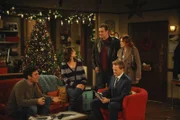 Positiv denken: Ted (Josh Radnor, l.), Marshall (Jason Segel, M.), Barney (Neil Patrick Harris, 2.v.r.), Lily (Alyson Hannigan, r.) und Robin (Cobie Smulders, 2.v.l.) ...