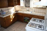 Tarek und Christina kaufen ein Haus im spanischen Baustil aus den 20er Jahren. Ein schönes Haus, doch die versteckten Schäden könnten das Budget sprengen ...