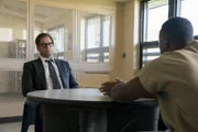 Dr. Jason Bull (Michael Weatherly, l.); Bobby Lewis (Charles Brice, r.)