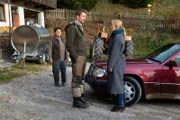 Der Bergdoktor
Staffel 14
Folge 14
Monika Baumgartner als Lisbeth Gruber, Heiko Ruprecht als Hans Gruber, Natalie O'Hara als Susanne Dreiseitl
SRF/ZDF/Erika Hauri