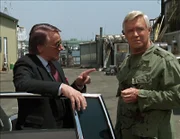 General Stockwell (Robert Vaughn) hat einen Auftrag für das A-Team, doch Hannibal (George Peppard) traut ihm nicht...