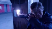 Geht MacGvver (Lucas Till) im Kampf gegen den korrupten FBI-Boss ein Licht auf?