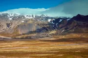 Die Vielfalt und Weite der rauen isländischen Landschaften verdankt sich dem starken Vulkanismus, der in Island so ausgeprägt ist wie an kaum einem Ort der Erde.