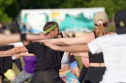 Jympa, die schwedische Form von Aerobic, zaubert den vielen Turnerinnen und Turnern ein Strahlen ins Gesicht.