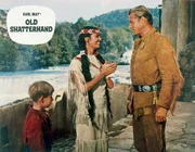 2. Old Shatterhand (Lex Barker) besucht die sch&ouml;ne Halbindianerin Paloma (Daliah Lavi), die sich des kleinen Tom (Burschi Putzgruber) angenommen hat.