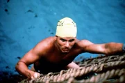 Hobie (Jeremy Jackson) liegt in den Ausscheidungskämpfen eine Länge vor seinem Freund Manny.