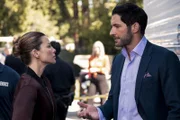 Chloe Decker (Lauren German, l.); Lucifer Morningstar (Tom Ellis, r.)