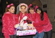 Ausgelassen feiern (v.li.) Emily (Anne Menden), Verena (Susan Sideropoulos), Pia (Isabell Horn) und Ayla (Sila Sahin) Verenas Junggesellinnenabschied.