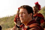 Cäsar (Ciarán Hinds) kommt zu spät: Pompeius Magnus hat sein Lager bereits abgebrochen.