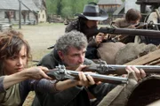 (v.l.n.r.) Jeanne (Linzey Cocker); Bertrand (Steve Evets); Aramis (Santiago Cabrera)