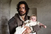 Aramis (Santiago Cabrera)