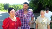 Erika (li.) mit Trödelprofi Sükrü Pehlivan und Ramona (re.)