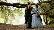 Lydia Wells (Eva Green, l.); Anna Wetherell (Eve Hewson, r.)