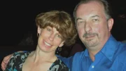 Cynthia Thomas (l.); Opfer Terry Thomas (r.)