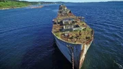 Die Schiffe vor Powell River bestehen aus Beton. Dieses Material war Anfang des 20. Jahrhunderts kostengünstiger als sie aus Stahl zu bauen.
