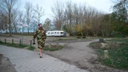 Fast das ganze Jahr wohnt Jörn in seinem Camping-Bus. Jetzt im Winter beginnt für ihn die Badesaison.