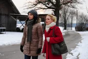 Elena (Lili Gesler, l.); Tanja (Judith Hildebrandt, r.)