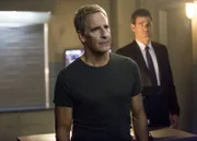 Als 900 Pfund Sprengstoff gestohlen werden, beginnt für Pride (Scott Bakula, l.) und sein Team ein Wettlauf gegen die Zeit. Denn sie wissen nicht, wo und wann der Sprengstoff eingesetzt werden soll ...