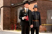 Detektiv Murdoch (Yannick Bisson, l.) und Crabtree (Jonny Harris, r.).