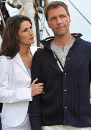 Mariella Ahrens (Kate Rosemore), Patrik Fichte (George Armstrong). Mariella Ahrens (Kate Rosemore), Patrik Fichte (George Armstrong).