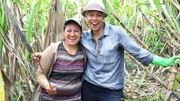 In the second episode of this eye-opening series, Giles Coren and Monica Galetti head to the Andean Cloud Forest of Ecuador to work at Mashpi Lodge, a $10 million modernist hotel featuring an extraordinary gondola cable car that 'flies' guests one mile through the jungle canopy at a dizzying height.