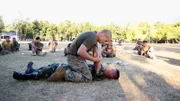 Bakamla US-Soldat gemeinsam mit indonesischen Soldaten.