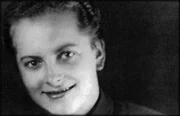 Irma Grese verbreitet als Aufseherin in Auschwitz Angst und Schrecken.